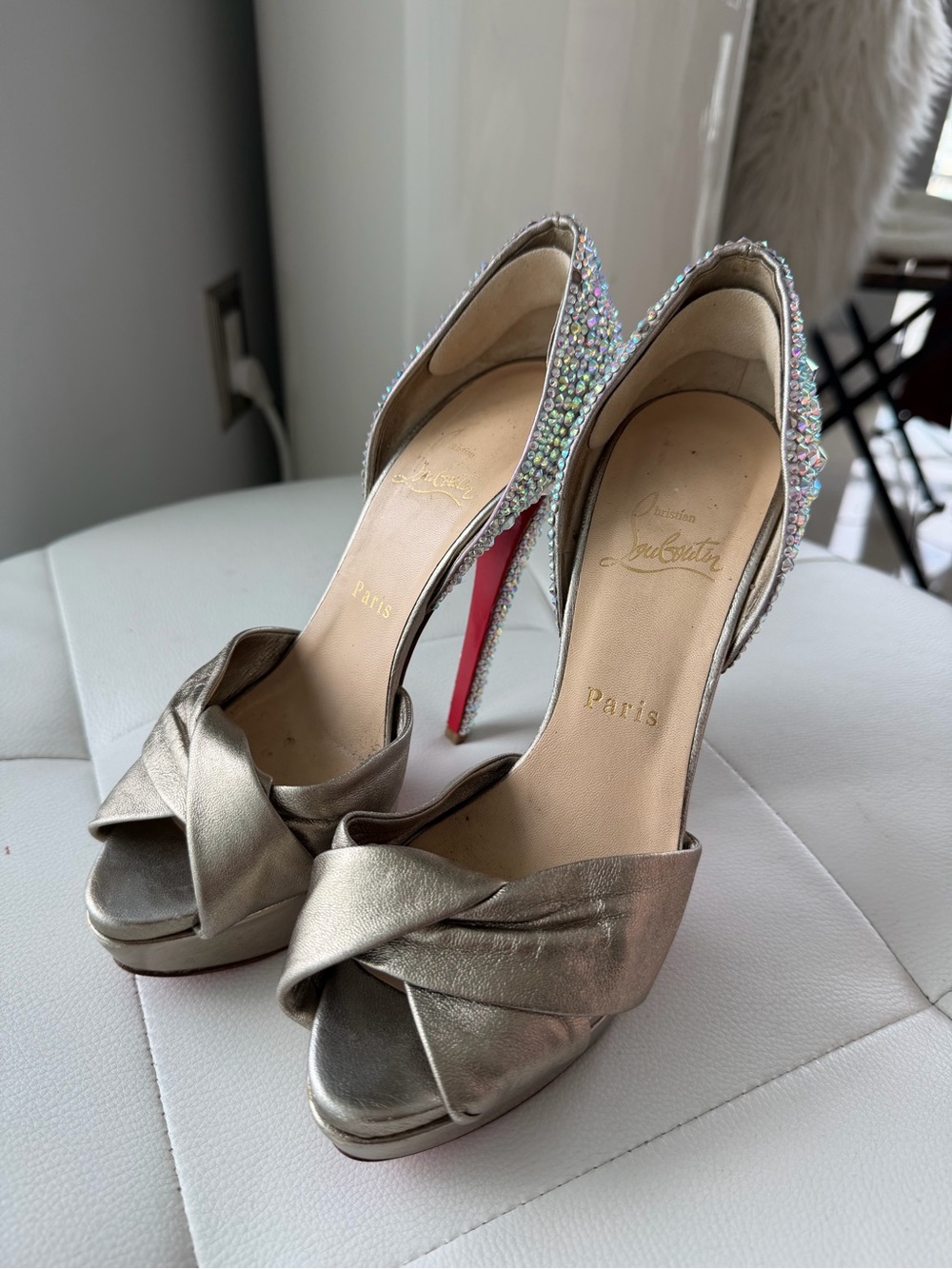 Christian Louboutin Crystal
STRASS Volpi 150 D'Orsay metallic platform pump 37.5 - Picture 2 of 5